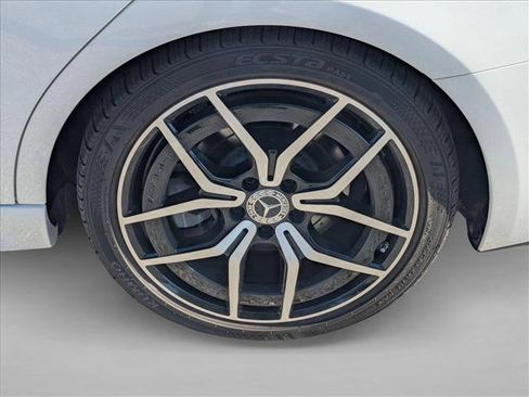 Used 2022 Mercedes-Benz C 300 Sedan image 10