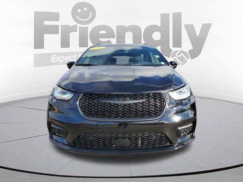 New 2026 Chrysler Pacifica Limited w/ S Appearance Package image 8