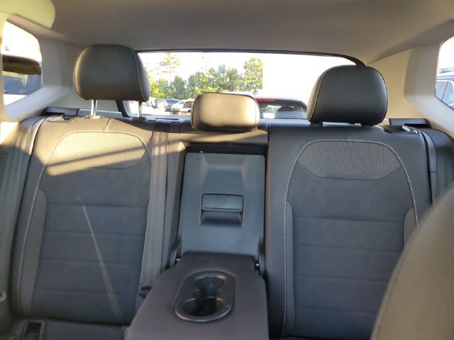 Certified 2023 Volkswagen Taos SE w/ Panoramic Sunroof Package FWD image 11