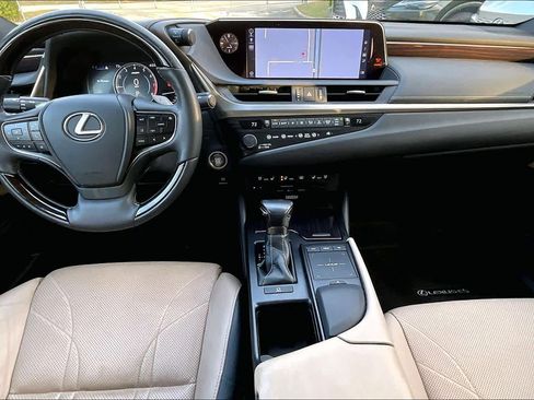Used 2019 Lexus ES 350 w/ Luxury Package image 15