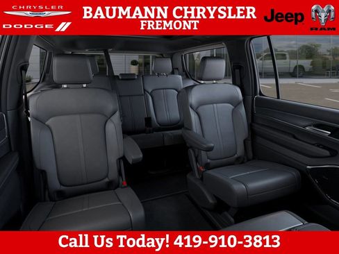 New 2026 Jeep Grand Wagoneer Limited AWD/4WD image 15