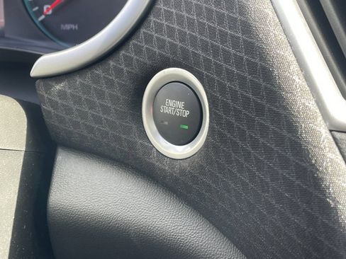 Used 2025 Chevrolet Malibu LT image 23