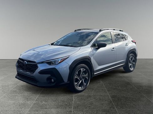 Used 2024 Subaru Crosstrek 2.0i Premium AWD/4WD image 3