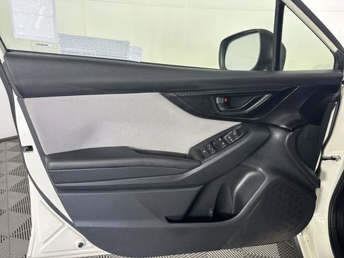 Used 2020 Subaru Crosstrek 2.0i AWD/4WD image 11