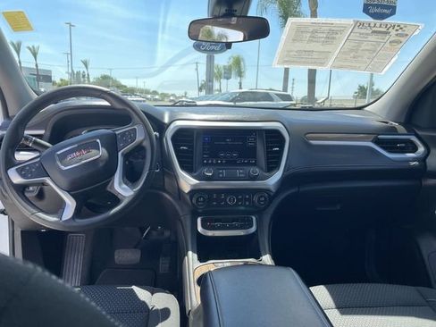 Used 2023 GMC Acadia SLE w/ Driver Convenience Package FWD image 19