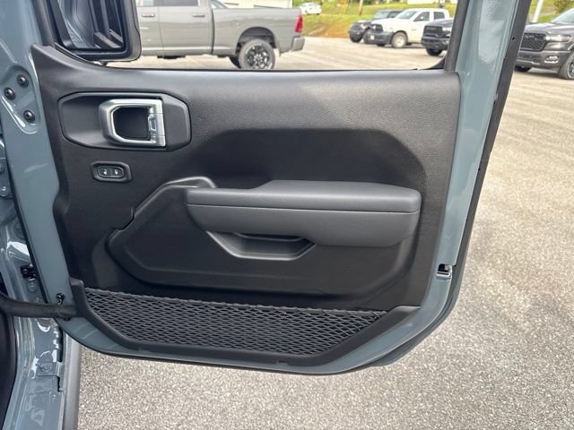 New 2026 Jeep Gladiator Sport AWD/4WD image 9