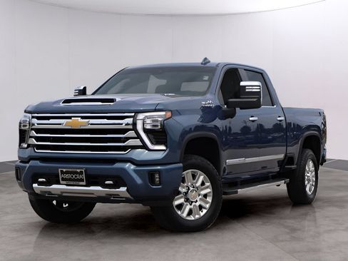 Used 2024 Chevrolet Silverado 2500 High Country AWD/4WD image 1