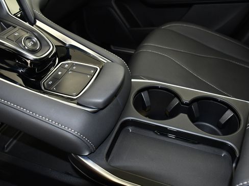 Certified 2025 Acura RDX SH-AWD image 30