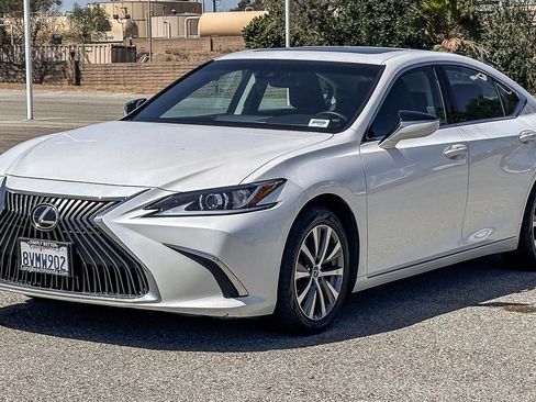 Used 2021 Lexus ES 350 w/ Accessory Package FWD image 3