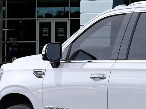 New 2026 GMC Yukon XL Denali RWD image 12