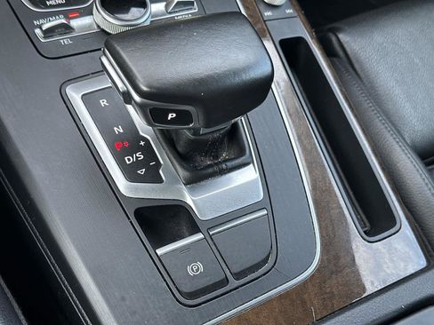 Used 2018 Audi Q5 2.0T Premium Plus w/ Premium Plus Package image 18