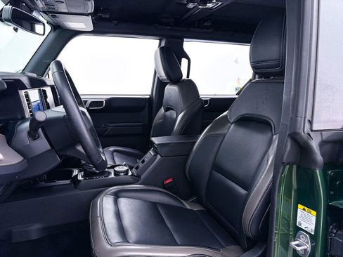 Used 2025 Ford Bronco Outer Banks AWD/4WD image 18