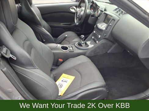 Used 2019 Nissan 370Z Touring Sport image 29