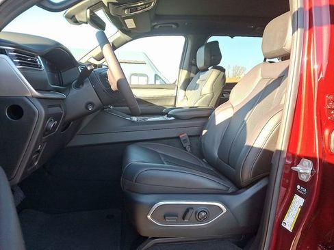 New 2026 Jeep Grand Wagoneer Limited AWD/4WD image 6