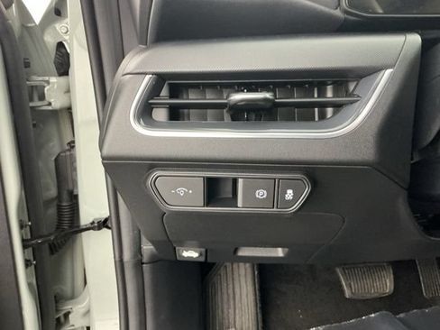 Used 2025 Kia K4 EX FWD image 26