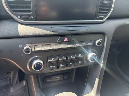 Used 2020 Kia Sportage LX FWD image 23