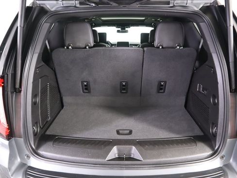 Used 2021 GMC Yukon SLT w/ SLT Premium Package image 29