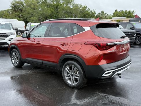 Used 2023 Kia Seltos S w/ Navigation Package FWD image 6