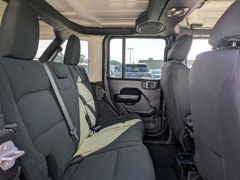 Used 2021 Jeep Wrangler Unlimited Sport S image 29