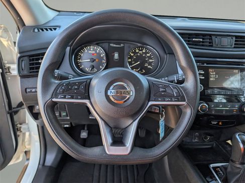 Used 2017 Nissan Rogue S image 20