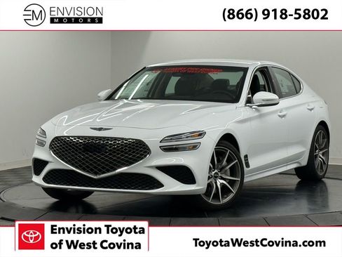 Used 2025 Genesis G70 2.5T image 1