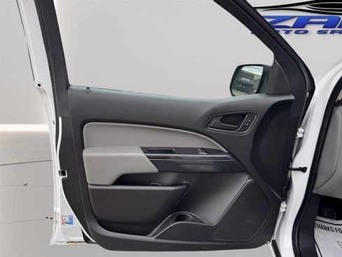 Used 2017 GMC Canyon 4x4 Extended Cab w/ Convenience Package image 15