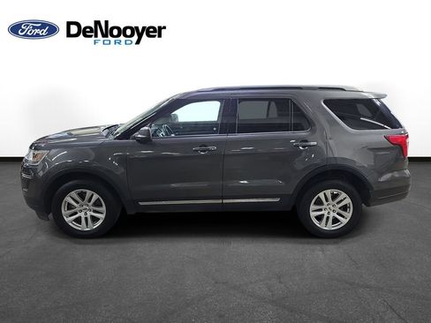 Used 2019 Ford Explorer XLT w/ Class III Trailer Tow Package AWD/4WD image 9