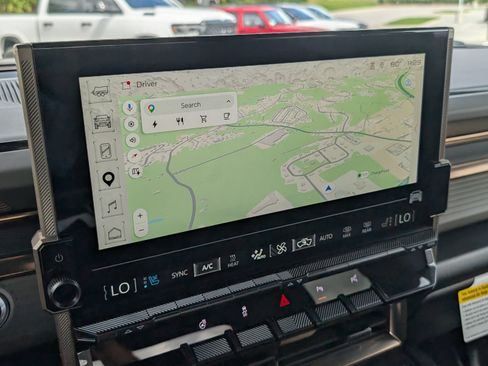 Used 2025 GMC Hummer EV 2X w/ LPO, Sport Package AWD/4WD image 15