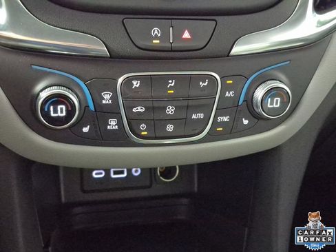 Used 2024 Chevrolet Equinox LT AWD/4WD image 21