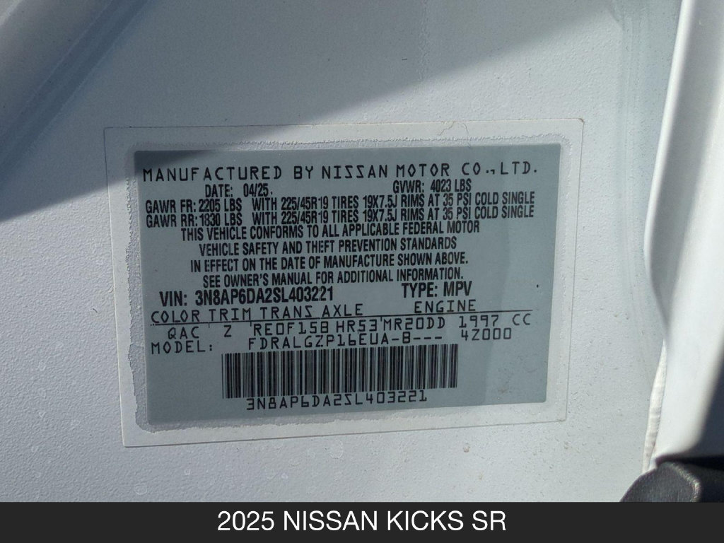 Used 2025 Nissan Kicks SR FWD image 24