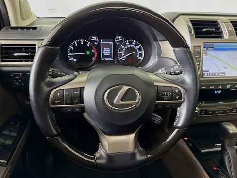 Used 2021 Lexus GX 460 Premium w/ Premium Package image 11