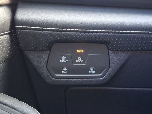 New 2026 Volkswagen Atlas SEL Premium R-Line AWD/4WD image 15