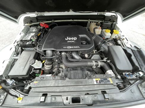 Used 2022 Jeep Wrangler Unlimited Sport w/ Sun And Sound Package AWD/4WD image 45