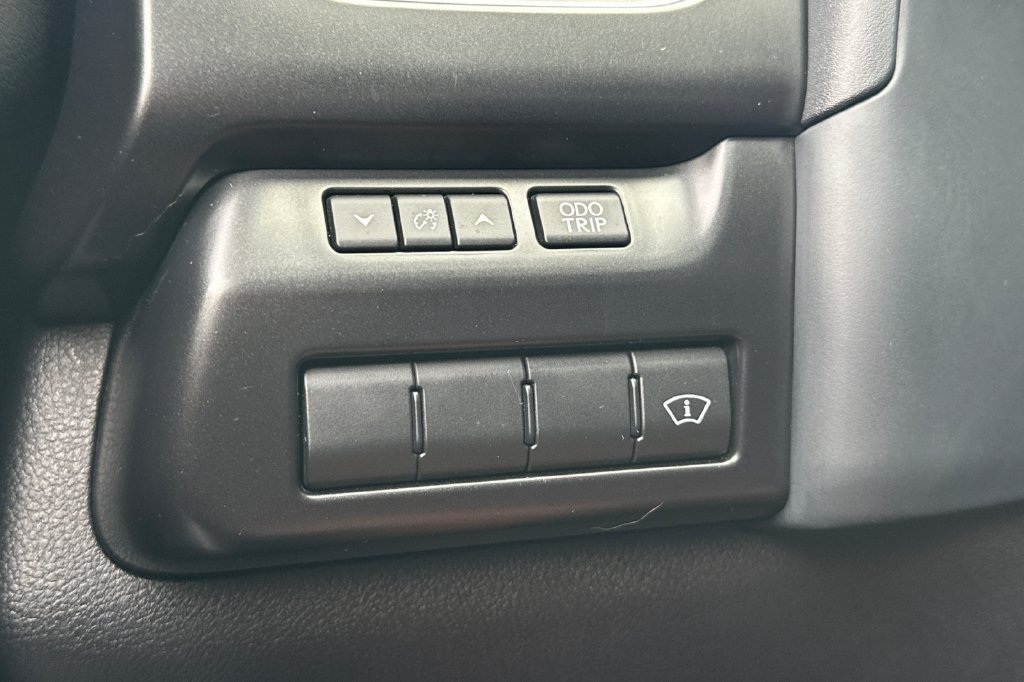 Used 2026 Lexus UX 300h FWD w/ Accessory Package (Z1) image 31