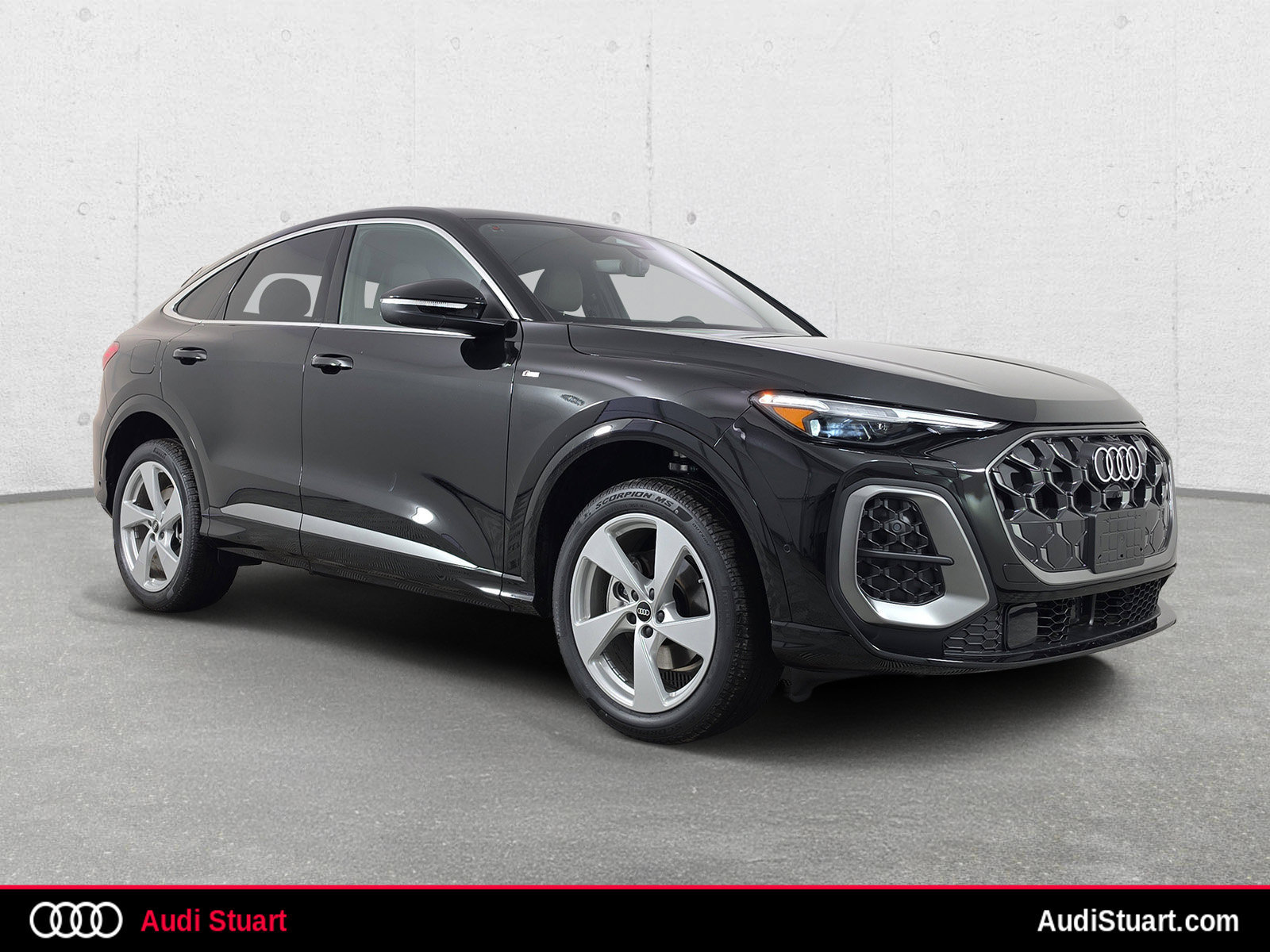 New 2026 Audi Q5 Premium Plus AWD/4WD 360° Tour