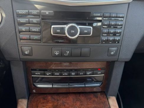 Used 2013 Mercedes-Benz E 350 Sedan image 29