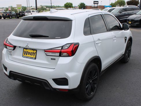 Used 2023 Mitsubishi Outlander Sport ES AWD/4WD image 8