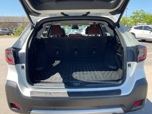 Certified 2024 Subaru Outback Touring XT AWD/4WD image 9