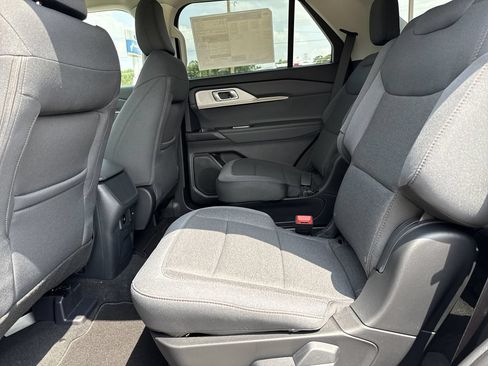 New 2026 Ford Explorer Active RWD image 23