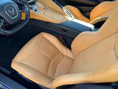 Used 2021 Chevrolet Corvette 2LT w/ Z51 Performance Package image 18