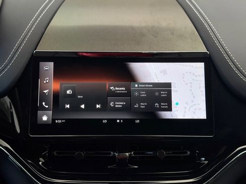 Used 2025 Aston Martin DBX 707 image 18