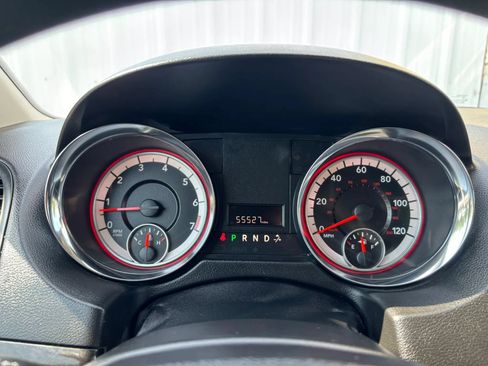 Used 2018 Dodge Grand Caravan SE w/ UConnect Hands-Free Group FWD image 23