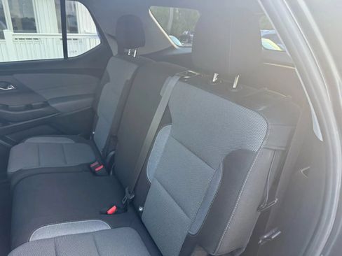 Used 2020 Chevrolet Traverse LT AWD/4WD image 32