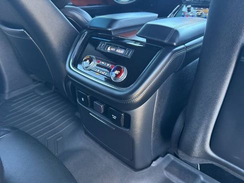 Used 2020 Lincoln Navigator Reserve w/ Equipment Group 208A Reserve image 30