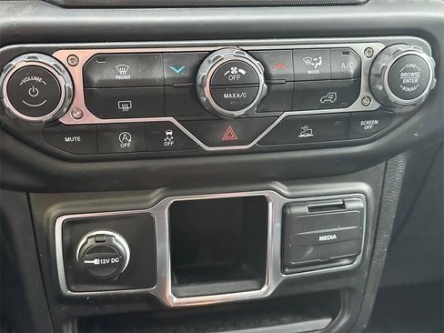 Used 2023 Jeep Wrangler Sport image 25