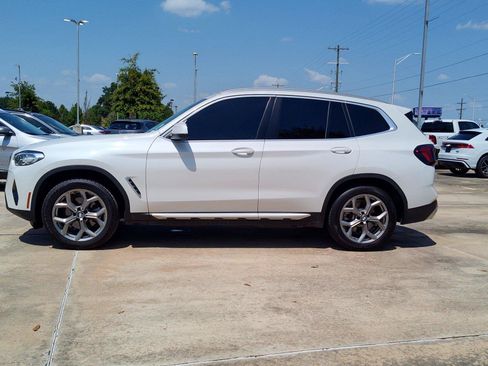 Used 2024 BMW X3 sDrive30i w/ Convenience Package RWD image 3