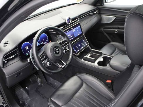 Used 2023 Maserati Grecale GT image 15