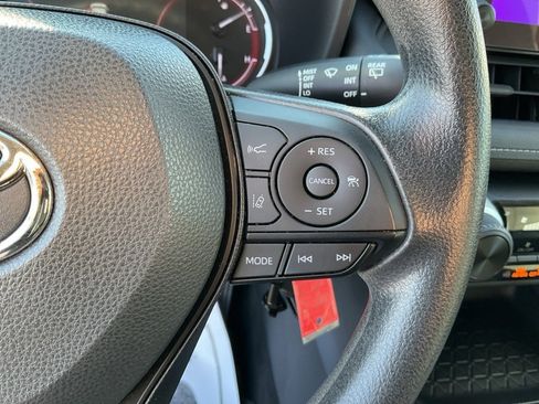 Used 2023 Toyota RAV4 LE image 8