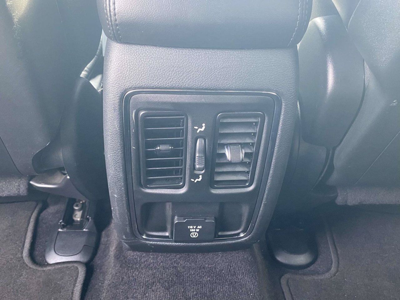 Used 2017 Jeep Grand Cherokee Altitude AWD/4WD image 21