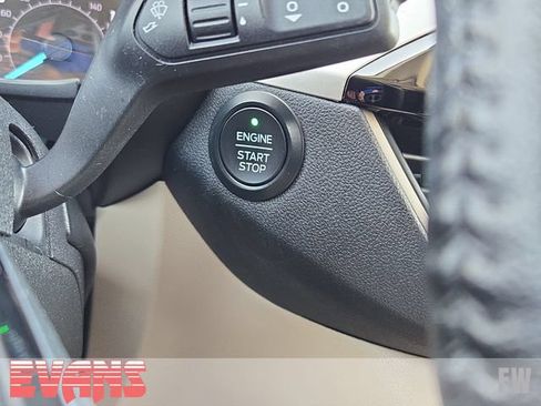 Used 2021 Ford Escape SEL AWD/4WD image 6